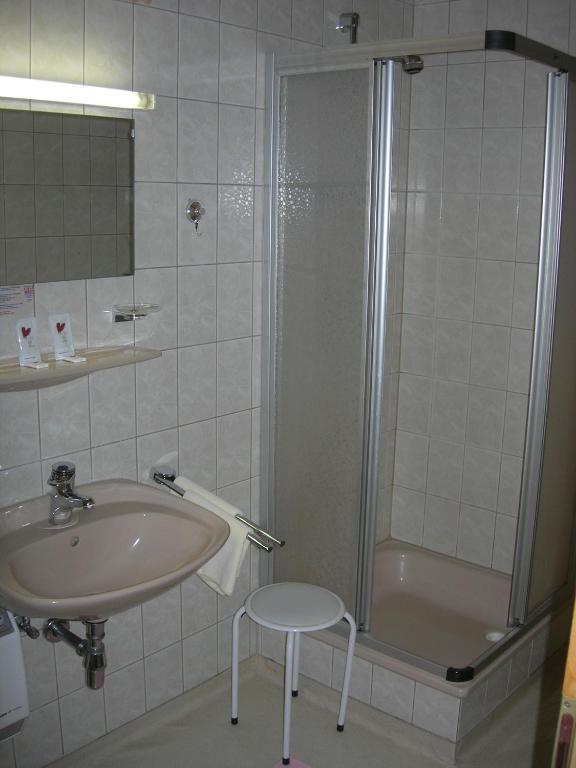 Bioalm Wassermann Wirt Hotell Sommereben Rom bilde