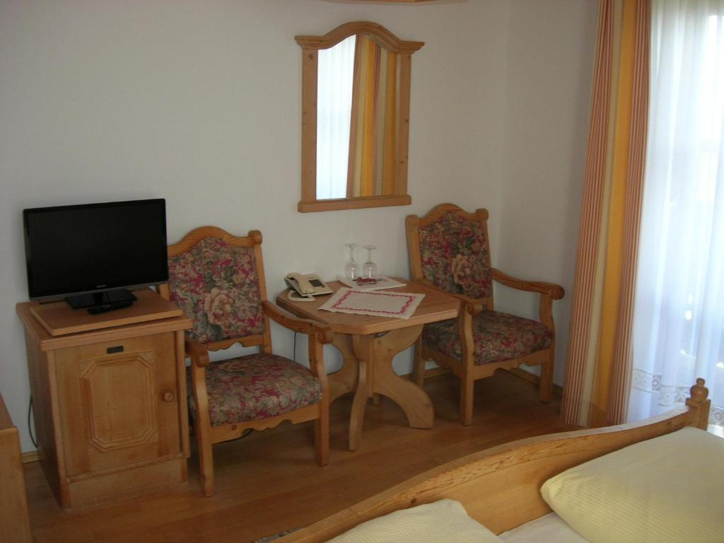 Bioalm Wassermann Wirt Hotell Sommereben Rom bilde